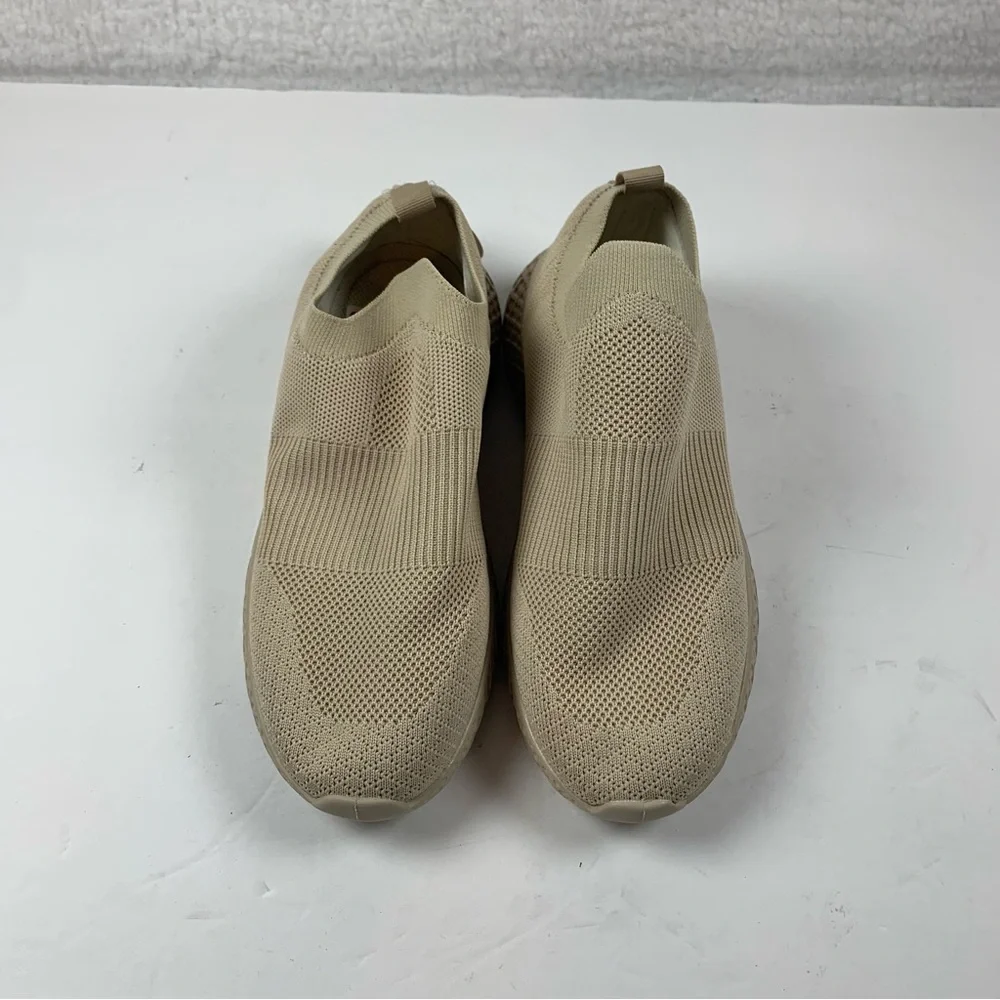 Blondo Womens Shara Slip On Knit Stretch Sneakers Tan Textured Size 8 NWOB 7233‎